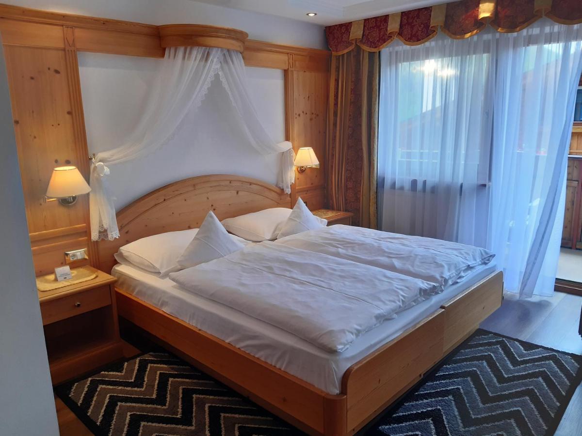 Garni Franca B&B Selva di Val Gardena Extérieur photo