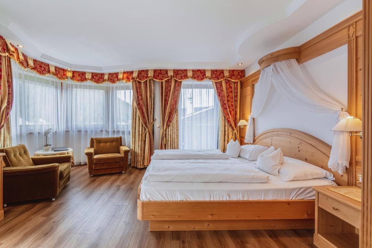 Garni Franca B&B Selva di Val Gardena Extérieur photo