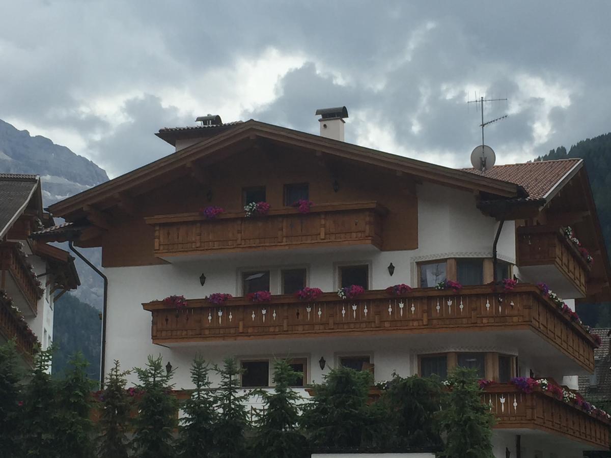 Garni Franca B&B Selva di Val Gardena Extérieur photo